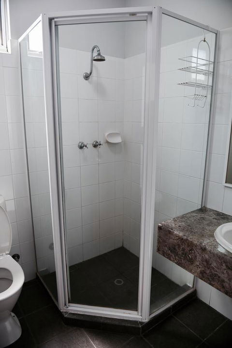 The Emperors Crown Hostel - Accommodation Rockhampton 30