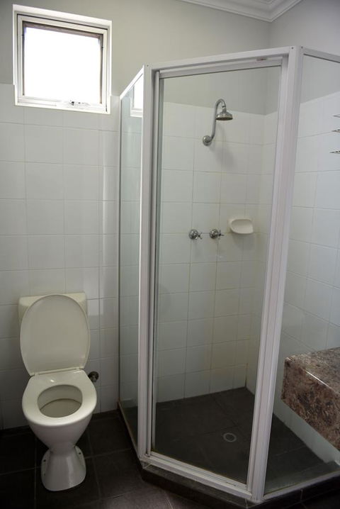 The Emperors Crown Hostel - Accommodation Rockhampton 31