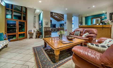 Chimes Spa Retreat - Accommodation Rockhampton 4