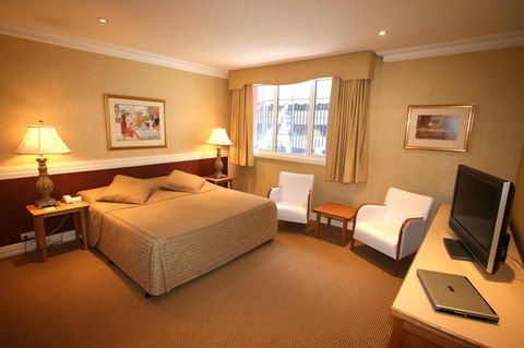 European Hotel - Accommodation Rockhampton 2