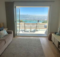 Cottesloe Beachfront Ocean View Apartment - Accommodation Rockhampton