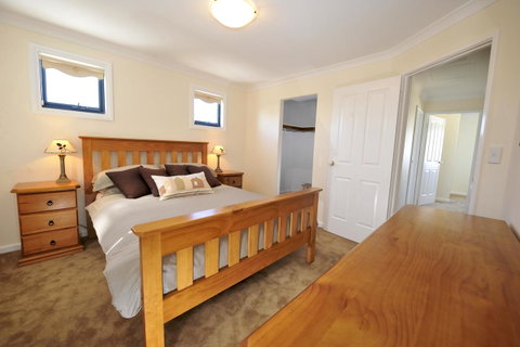 Palm Beach Manor - Accommodation Rockhampton 7