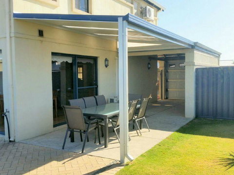 Palm Beach Manor - Accommodation Rockhampton 12