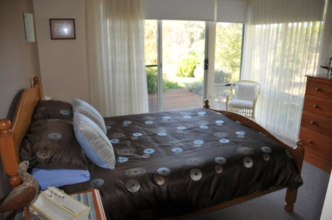 Glenelg On King Bed & Breakfast - Accommodation Rockhampton 23