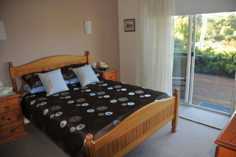 Glenelg On King Bed & Breakfast - Accommodation Rockhampton 24