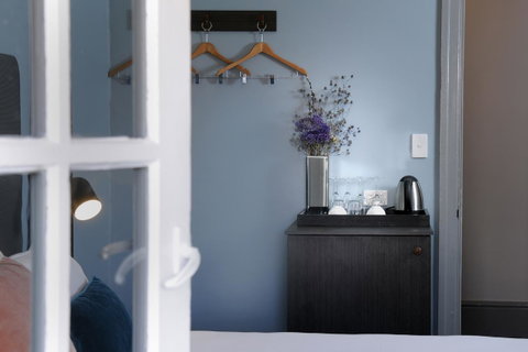 The Stirling Arms Hotel - Accommodation Rockhampton 12