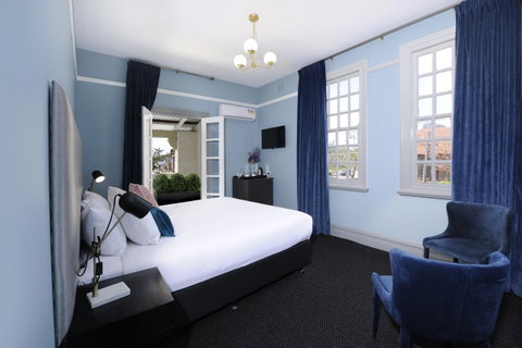 The Stirling Arms Hotel - Accommodation Rockhampton 11