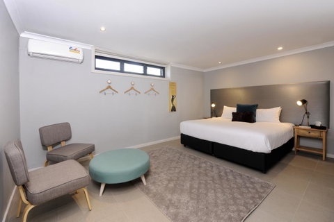 The Stirling Arms Hotel - Accommodation Rockhampton 27