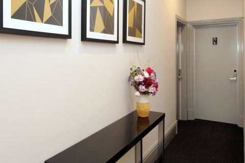 The Stirling Arms Hotel - Accommodation Rockhampton 20