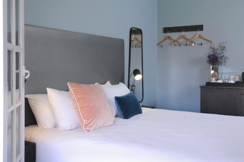 The Stirling Arms Hotel - Accommodation Rockhampton 13