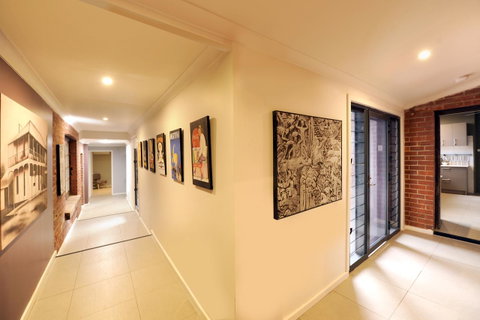 The Stirling Arms Hotel - Accommodation Rockhampton 32