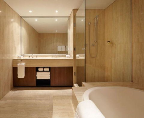 Residence On Langley Park - Accommodation Rockhampton 2