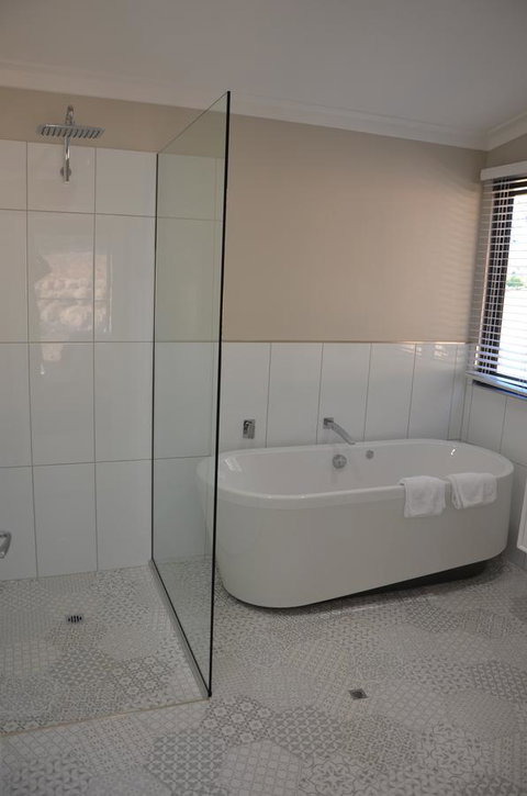 The Floating Forest - Accommodation Rockhampton 24