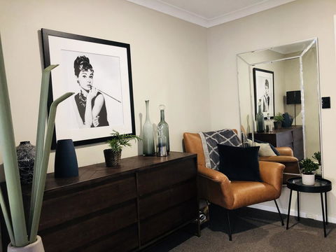 West Beach Lagoon 220 Stylish And Cozy - Accommodation Rockhampton 12