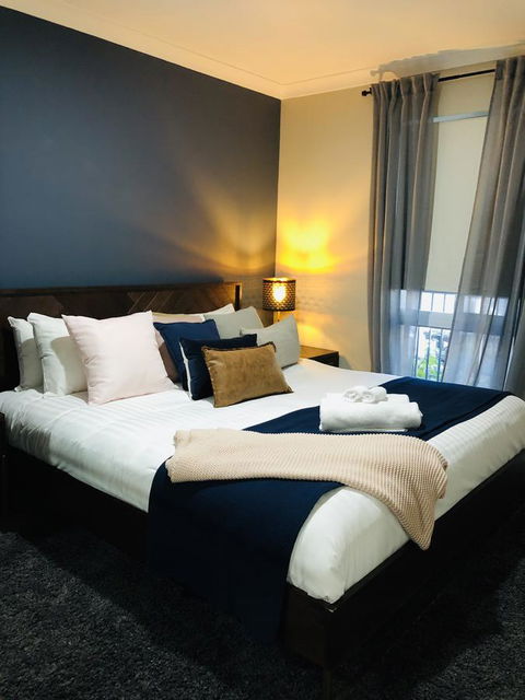 West Beach Lagoon 220 Stylish And Cozy - Accommodation Rockhampton 2