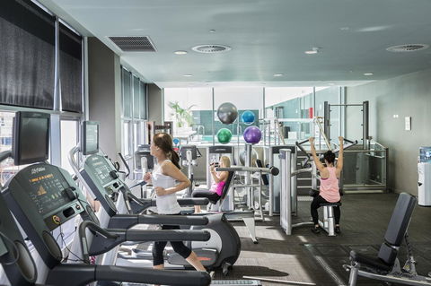 Fraser Suites Perth - Accommodation Rockhampton 2