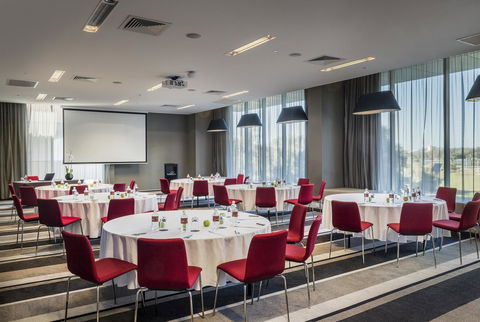 Fraser Suites Perth - Accommodation Rockhampton 3