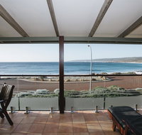 Canal Rocks Beachfront Apartments - Accommodation Rockhampton