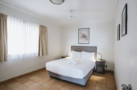 Canal Rocks Beachfront Apartments - Accommodation Rockhampton 35