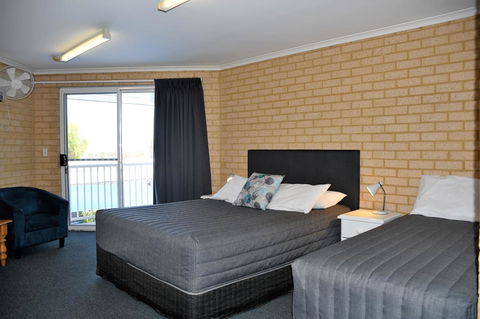 Kalbarri Seafront Villas - Accommodation Rockhampton 11
