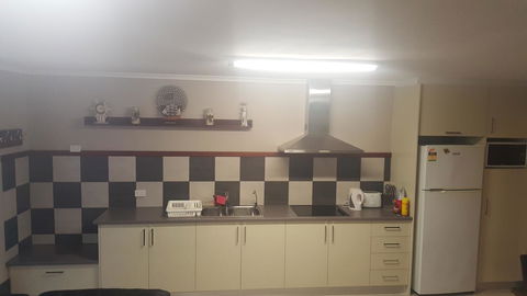 Whitlock Stays - Accommodation Rockhampton 9