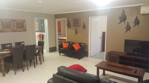 Whitlock Stays - Accommodation Rockhampton 0