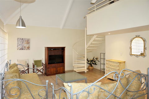 Osprey Holiday Village Unit 110 - Accommodation Rockhampton 5