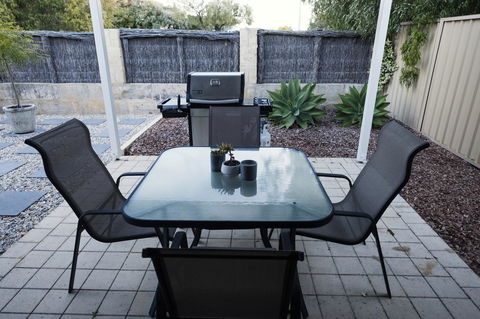 FortyTwo - Oceanside Retreat Busselton - Accommodation Rockhampton 5
