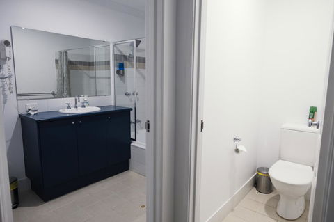 FortyTwo - Oceanside Retreat Busselton - Accommodation Rockhampton 11