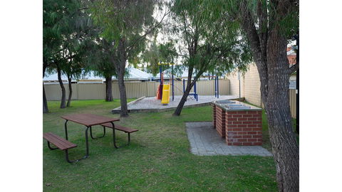 FortyTwo - Oceanside Retreat Busselton - Accommodation Rockhampton 18
