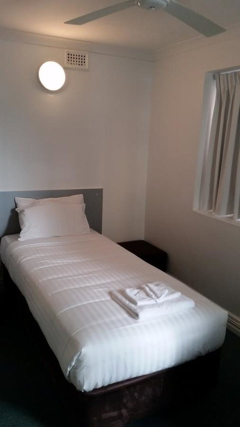 Akara Hotel - Accommodation Rockhampton 6