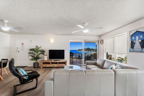 Laman Lodge, Unit 2, 15 Laman Street - Accommodation Rockhampton 0