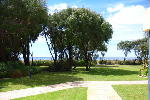 Cape View Beach Resort - Accommodation Rockhampton 43