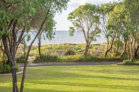 Cape View Beach Resort - Accommodation Rockhampton 13