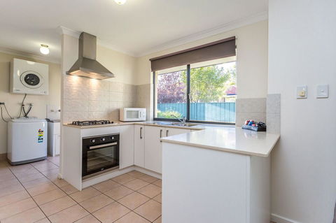 Country Comfort Perth - Accommodation Rockhampton 14
