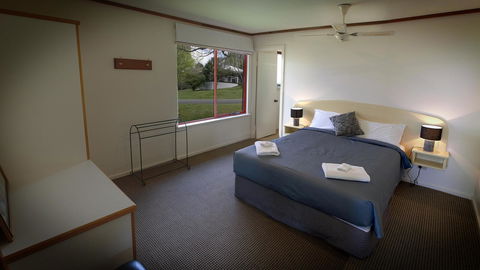 Karri Mia Chalets And Studios - Accommodation Rockhampton 20