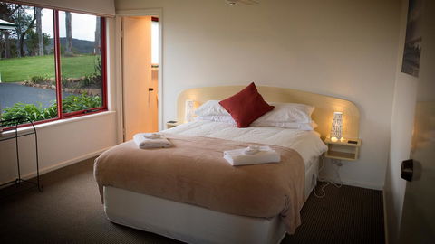 Karri Mia Chalets And Studios - Accommodation Rockhampton 7