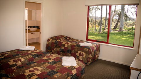 Karri Mia Chalets And Studios - Accommodation Rockhampton 14