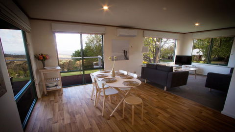 Karri Mia Chalets And Studios - Accommodation Rockhampton 8