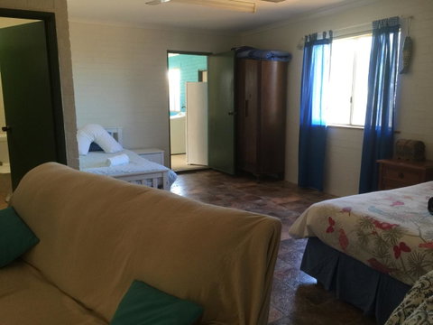 Surf Shack - Accommodation Rockhampton 0