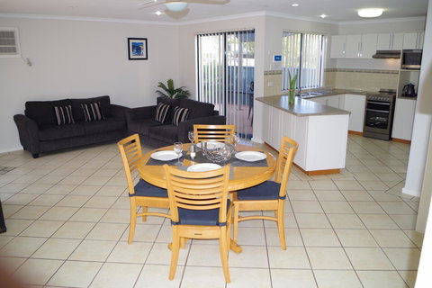 Kalbarri Blue Ocean Villas - Accommodation Rockhampton 5