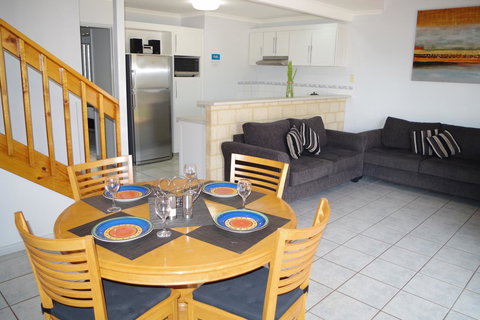 Kalbarri Blue Ocean Villas - Accommodation Rockhampton 3