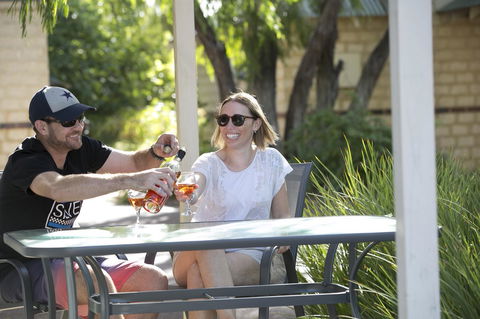 Amalfi Resort - Accommodation Rockhampton 8