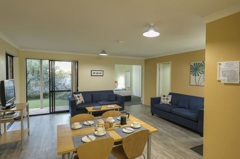 Amalfi Resort - Accommodation Rockhampton 11