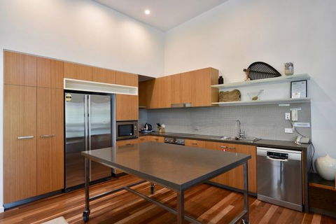 East On Byron - Accommodation Rockhampton 12