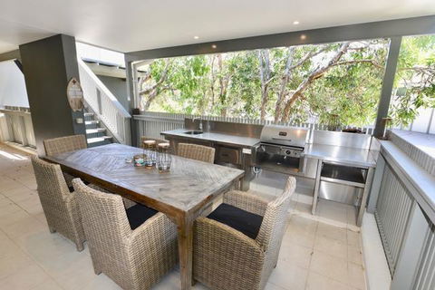 East On Byron - Accommodation Rockhampton 11