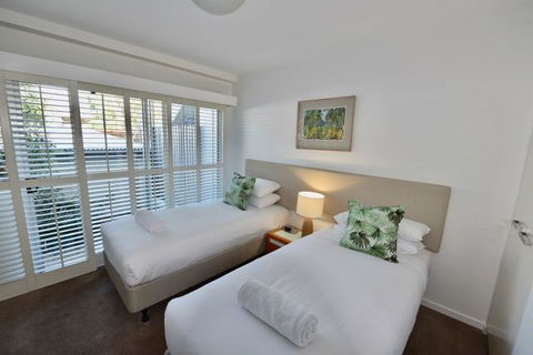 East On Byron - Accommodation Rockhampton 8