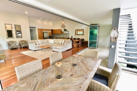 East On Byron - Accommodation Rockhampton 14