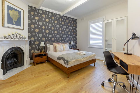 Heritage Townhouse Near Harbour Bridge - Accommodation Rockhampton 25