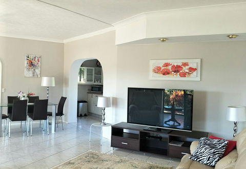 Southern - Accommodation Rockhampton 3